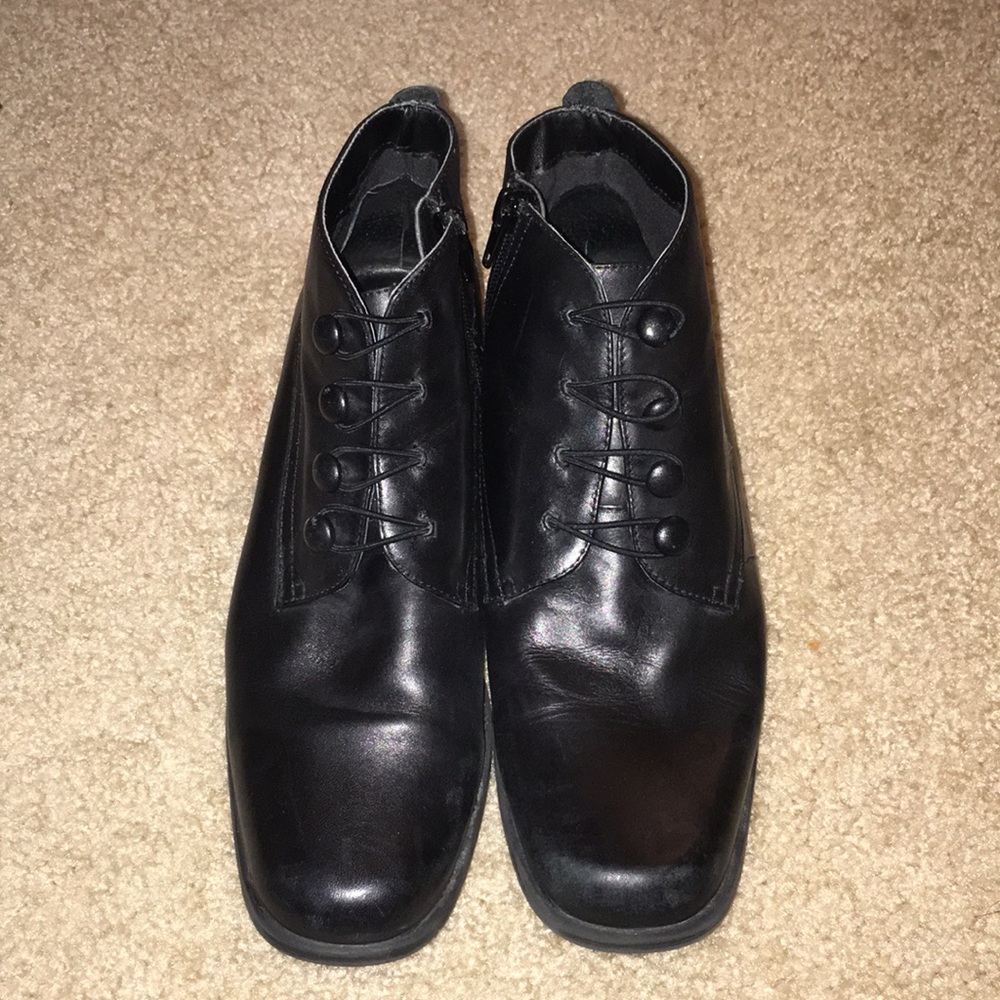 Liz Baker Boots